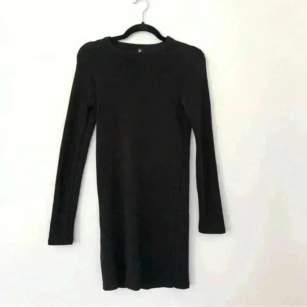black zara dress long sleeve Square Neck Women Maxi Zara-Craft Everybody can look great in a V ZARA - Black Full Sleeved